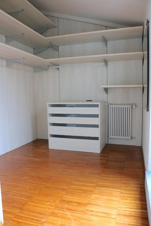 Navigli Design Apartment With Balcony Milano Ngoại thất bức ảnh